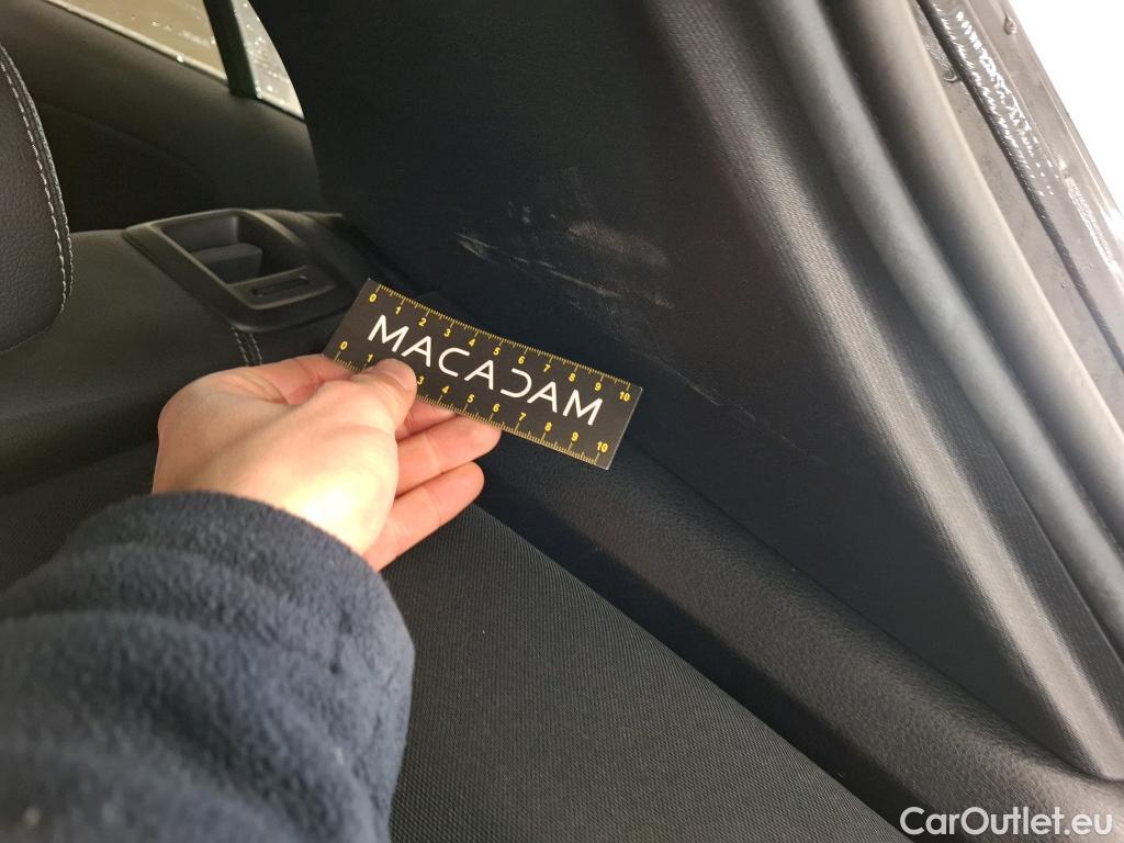  Mercedes  A-Klasse MERCEDES-BENZ Classe A Compact / 2022 / 5P / Berline A 200 Business Line 7G-DCT #22