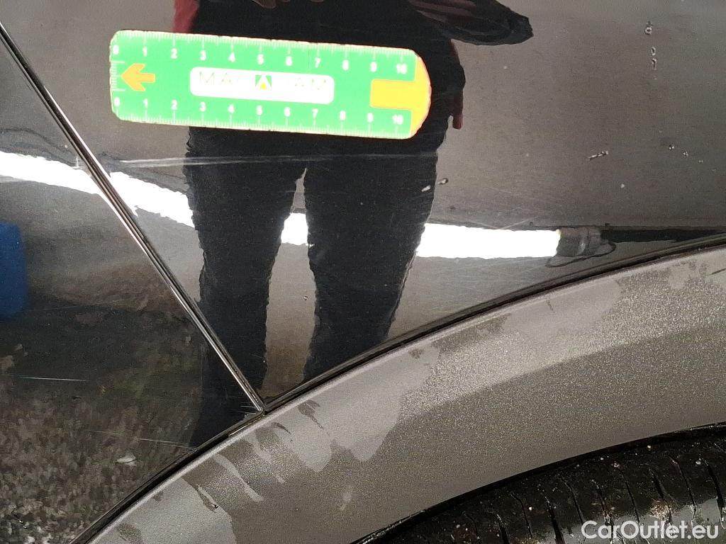  Peugeot  3008 PEUGEOT  / 2016 / 5P / SUV BlueHDi 130 S&S EAT8 ALLURE #2