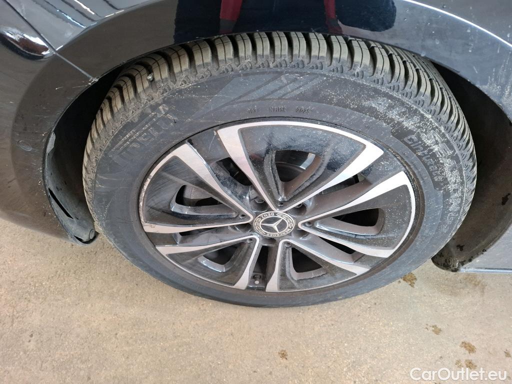  Mercedes  A-Klasse MERCEDES-BENZ Classe A Compact / 2022 / 5P / Berline A 200 Business Line 7G-DCT #12