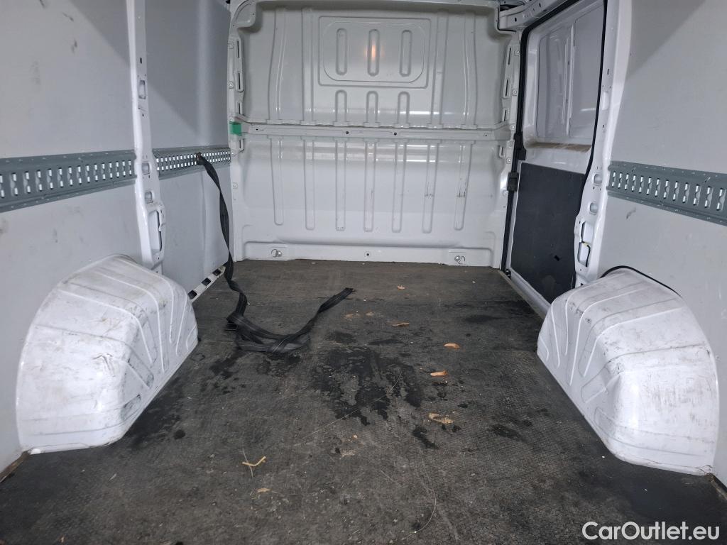  Peugeot  Boxer PEUGEOT  / 2014 / 4P / Fourgon tôlé BlueHDi S&S 120 PREMIUM 330 L1H1 #17