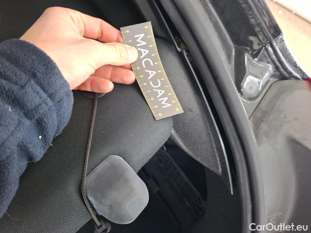  Mercedes  A-Klasse MERCEDES-BENZ Classe A Compact / 2022 / 5P / Berline A 200 Business Line 7G-DCT #39