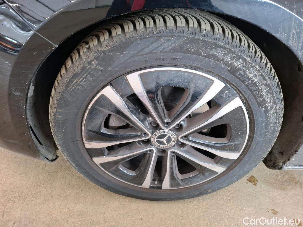  Mercedes  A-Klasse MERCEDES-BENZ Classe A Compact / 2022 / 5P / Berline A 200 Business Line 7G-DCT #13