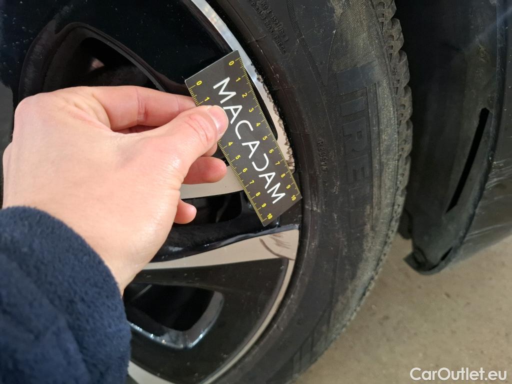  Mercedes  A-Klasse MERCEDES-BENZ Classe A Compact / 2022 / 5P / Berline A 200 Business Line 7G-DCT #19