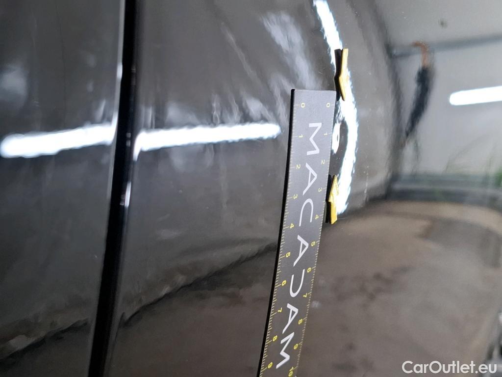  Mercedes  A-Klasse MERCEDES-BENZ Classe A Compact / 2022 / 5P / Berline A 200 Business Line 7G-DCT #28