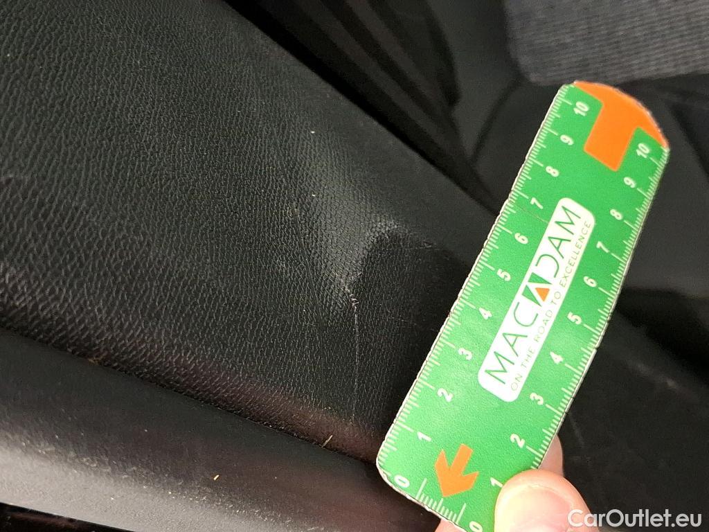  Peugeot  3008 PEUGEOT  / 2016 / 5P / SUV BlueHDi 130 S&S EAT8 ALLURE #15