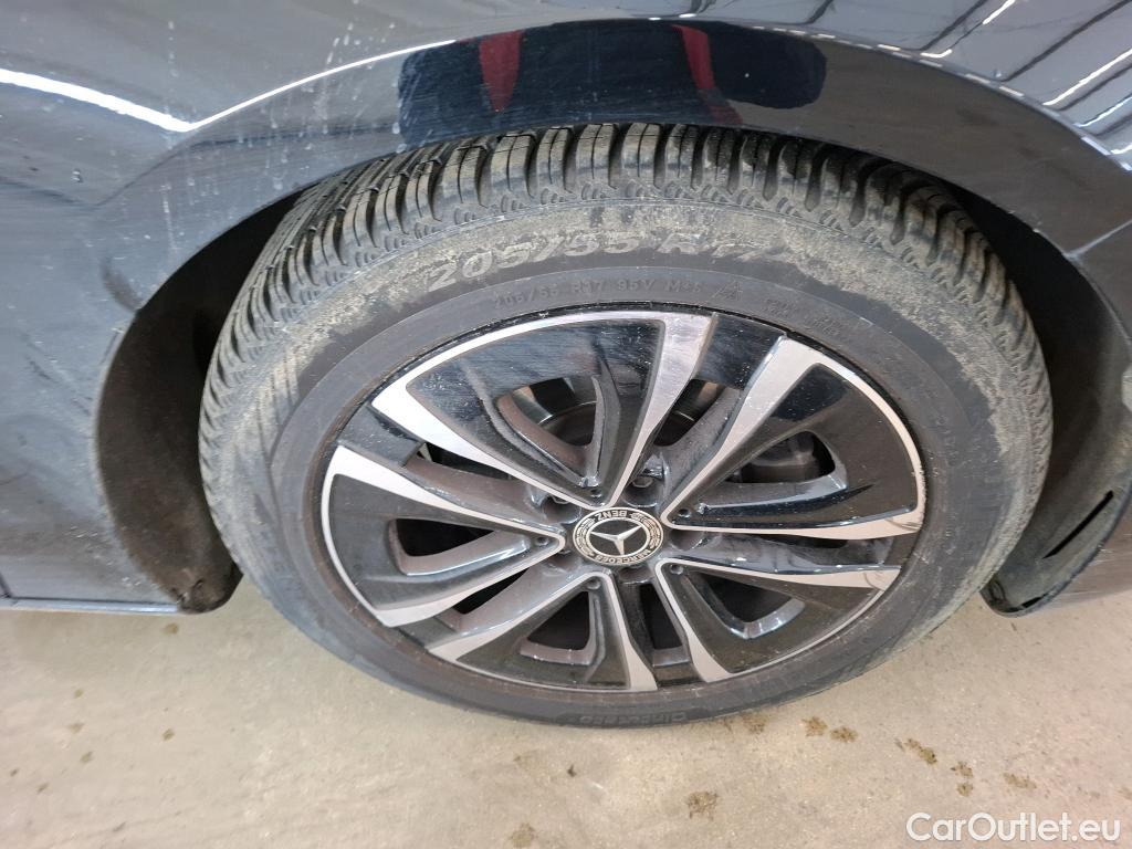  Mercedes  A-Klasse MERCEDES-BENZ Classe A Compact / 2022 / 5P / Berline A 200 Business Line 7G-DCT #17