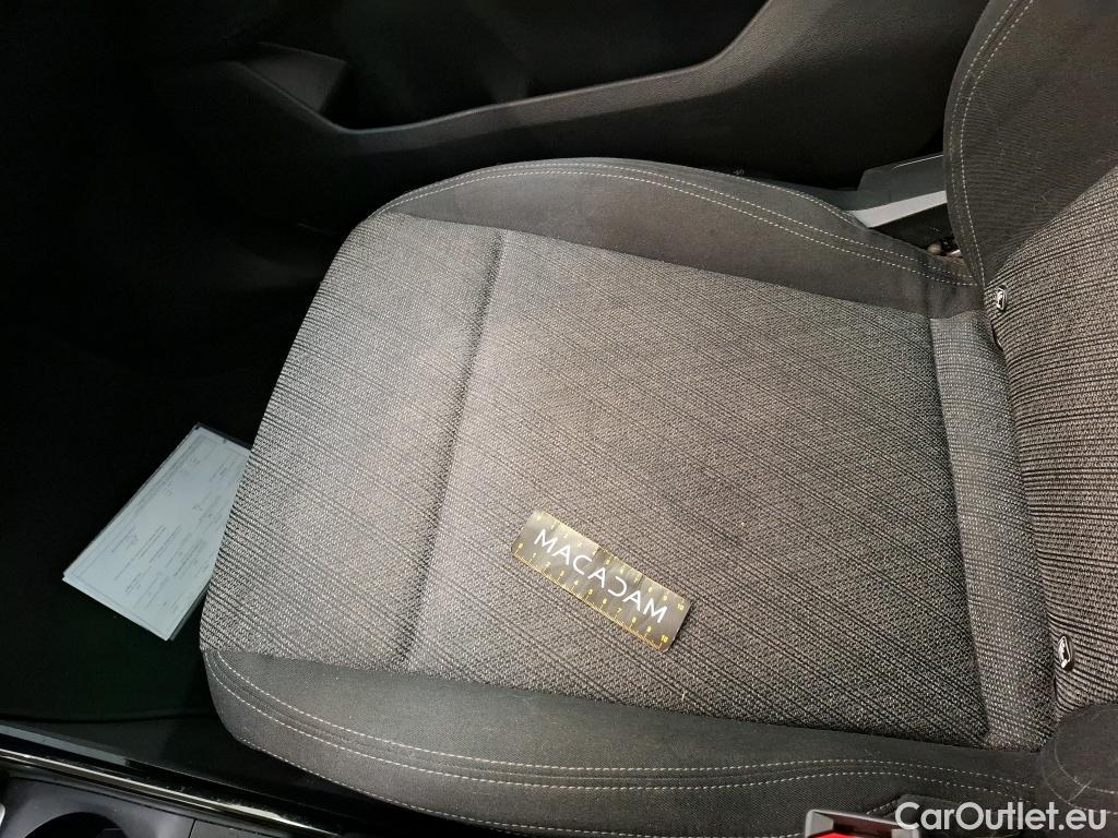  Bmw  X1 BMW  / 2022 / 5P / SUV sDrive18i Business Design DKG7 #9