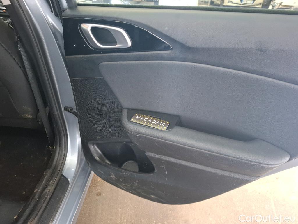  KIA  Cee'd Ceed Sportswagon Active 1.5 T-GDI 160CV BVM6 E6d #12