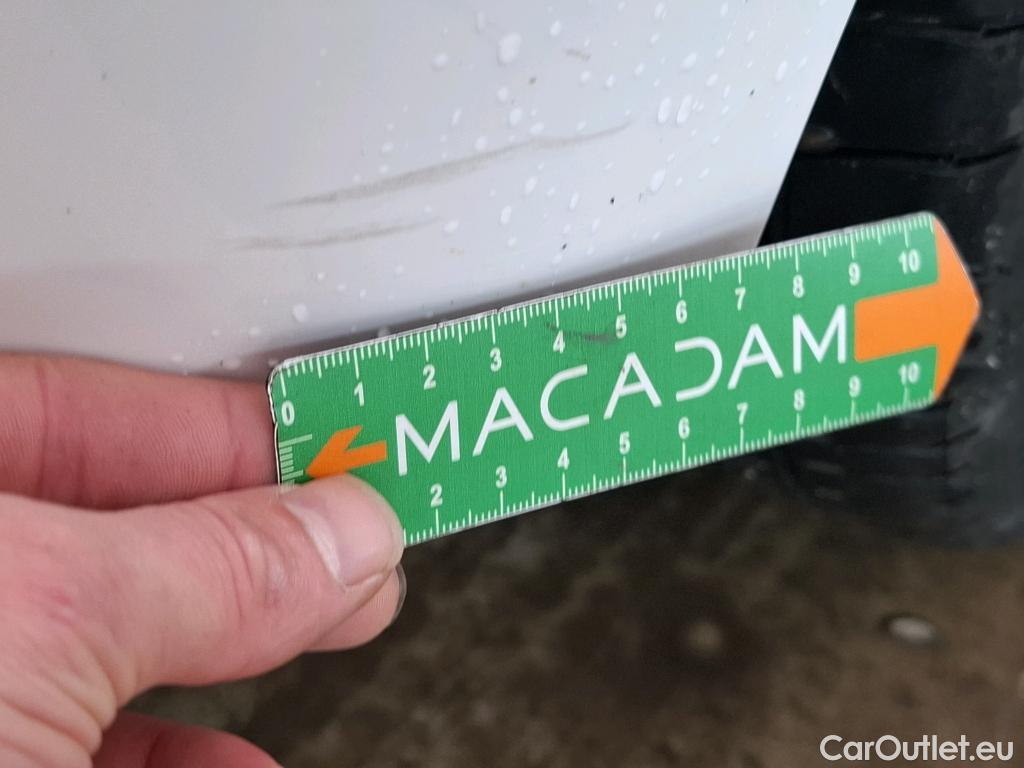  Peugeot  208  Allure Business 1.2 PureTech 100CV BVM6 E6d #4