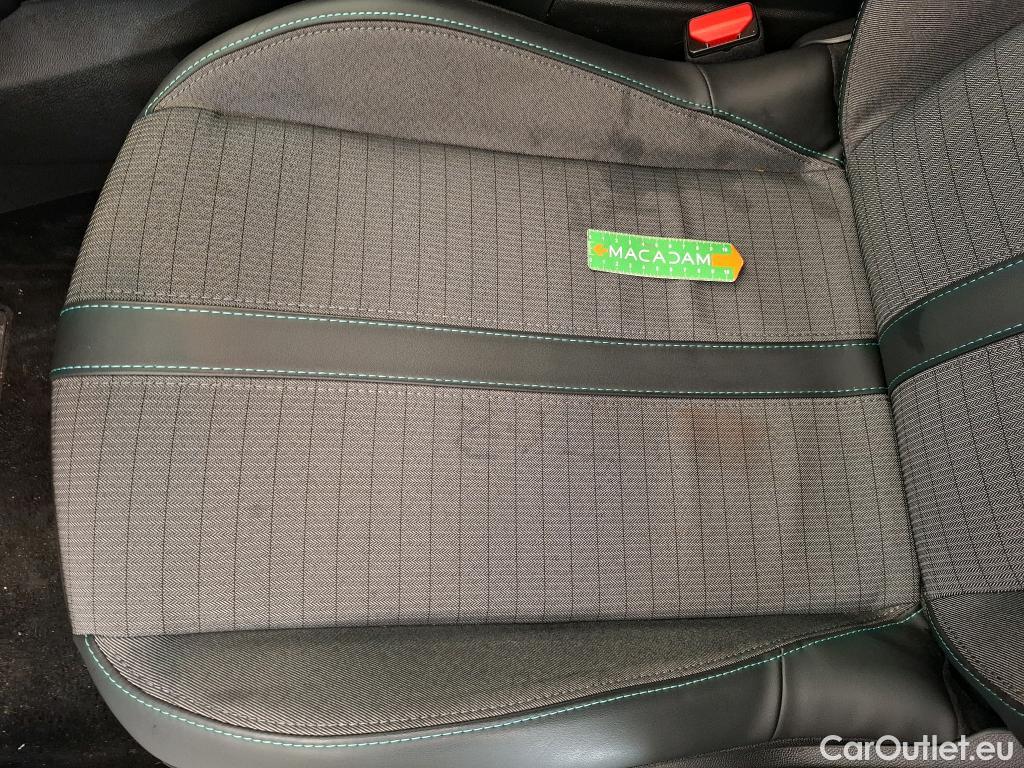  Peugeot  208  Allure Business 1.2 PureTech 100CV BVM6 E6d #13