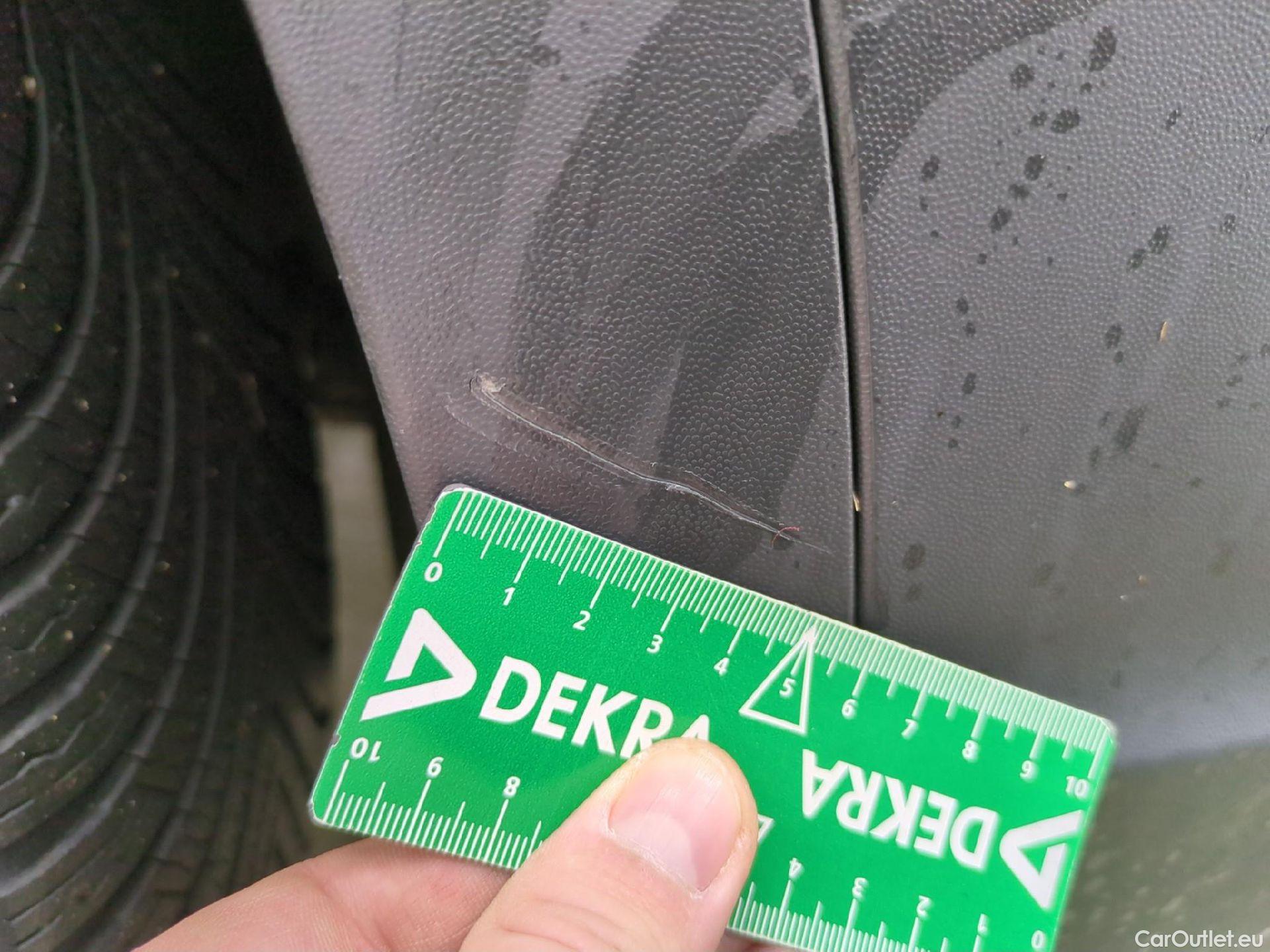  Volkswagen  Tiguan VOLKSWAGEN  / 2020 / 5P / SUV 1.4 eHybrid 245 DSG6 Life Business #18