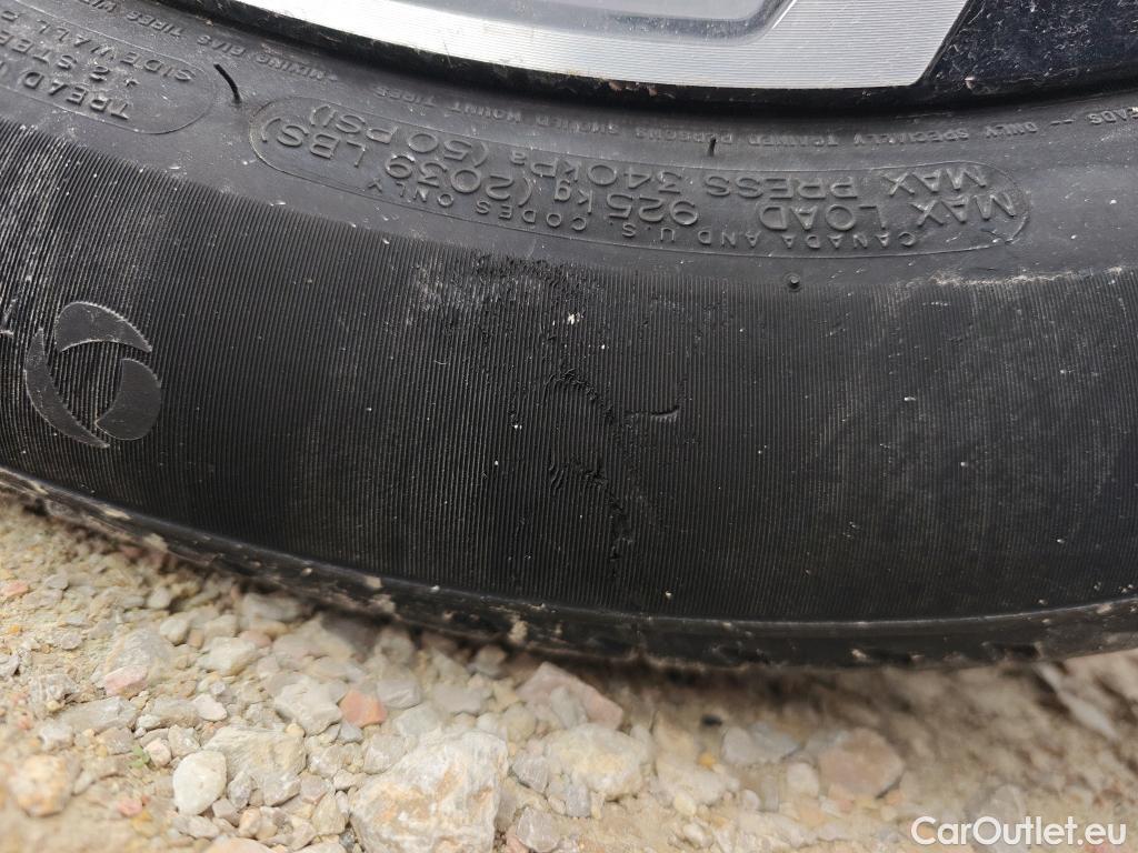  Hyundai   Ioniq HYUNDAI 5 / 2021 / 5P / todoterreno 58KWH Light RWD #8