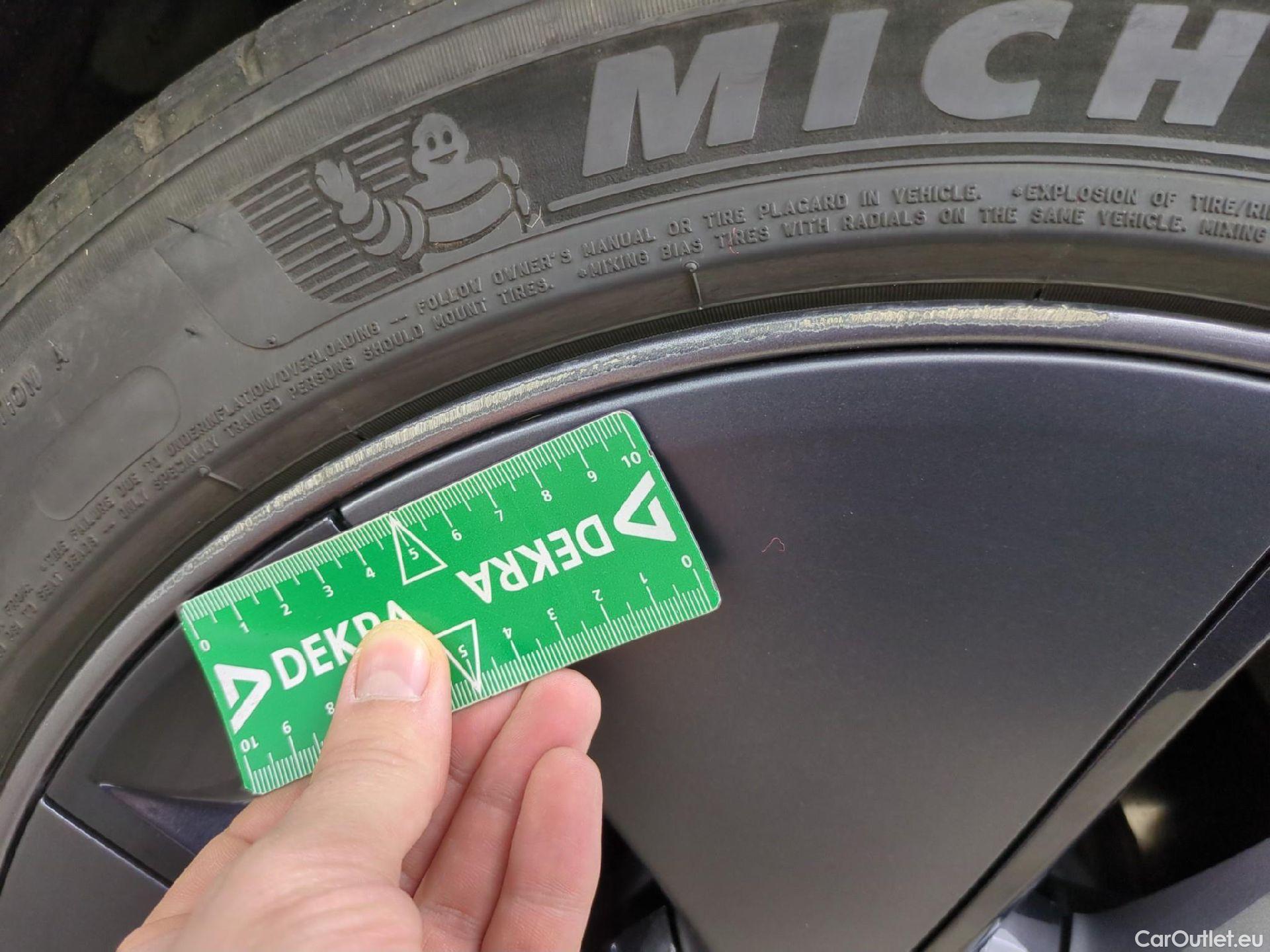  Tesla  Model 3 TESLA  / 2018 / 4P / Berline Grande Autonomie #15