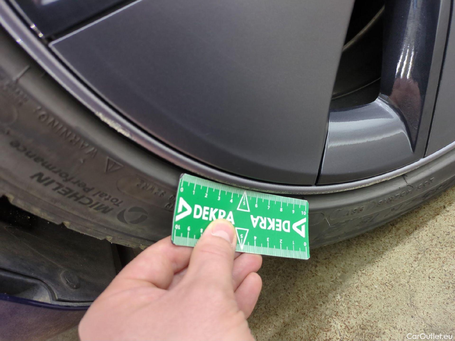  Tesla  Model 3 TESLA  / 2018 / 4P / Berline Grande Autonomie #18