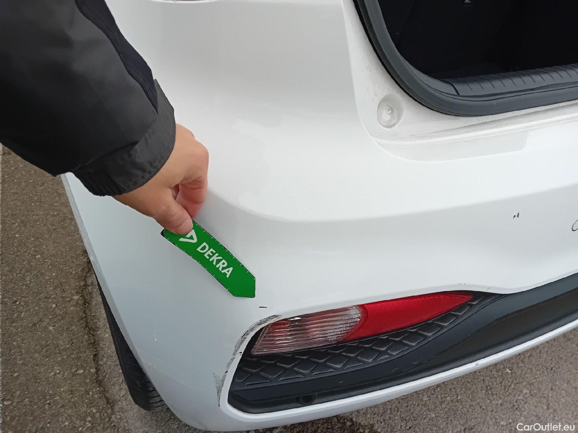  Hyundai  i20 HYUNDAI  / 2018 / 5P / berlina con portón 1.0 TGDI 74kW (100CV) Tecno LE(SP)(SL) #8