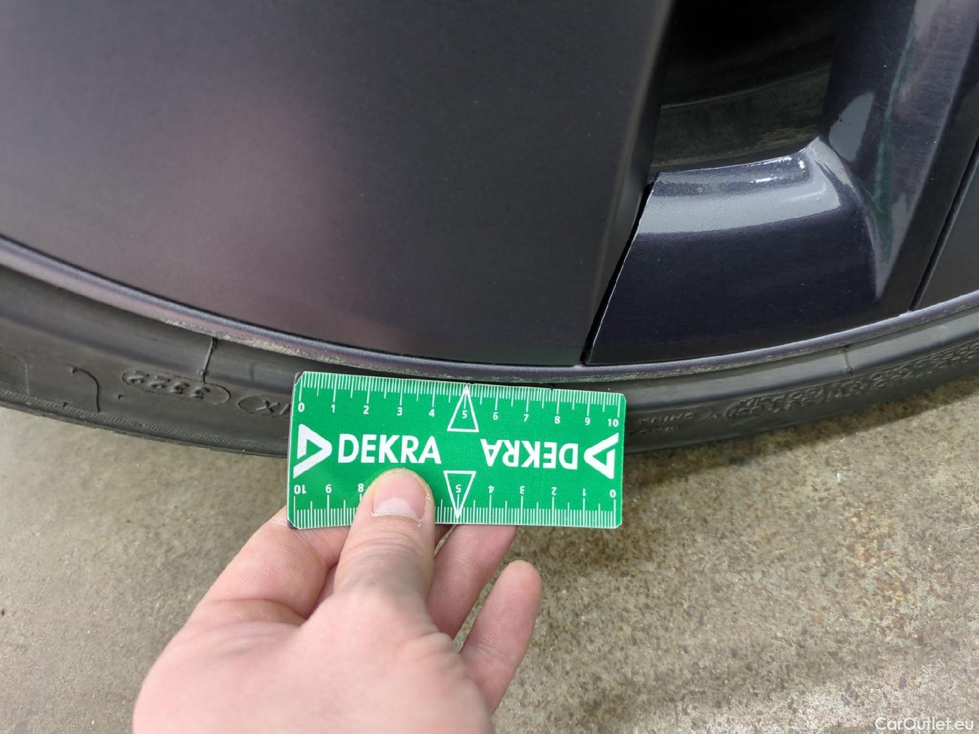  Tesla  Model 3 TESLA  / 2018 / 4P / Berline Grande Autonomie #32