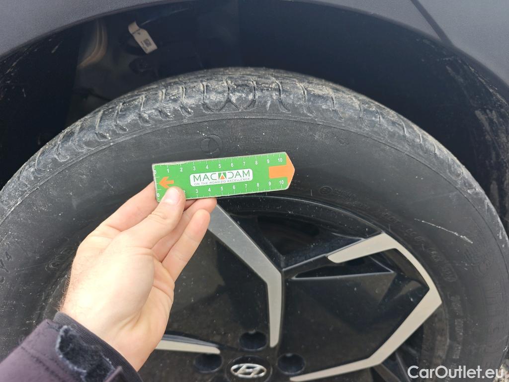  Hyundai   Ioniq HYUNDAI 5 / 2021 / 5P / todoterreno 58KWH Light RWD #11