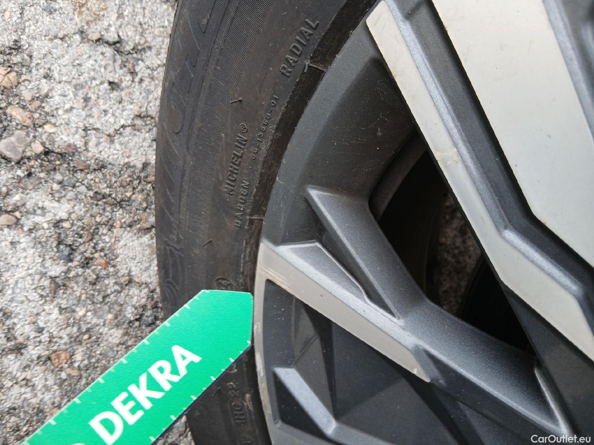  Hyundai  Tucson HYUNDAI  / 2020 / 5P / todoterreno 1.6 CRDI 100kW (136CV) 48V Maxx DCT #3