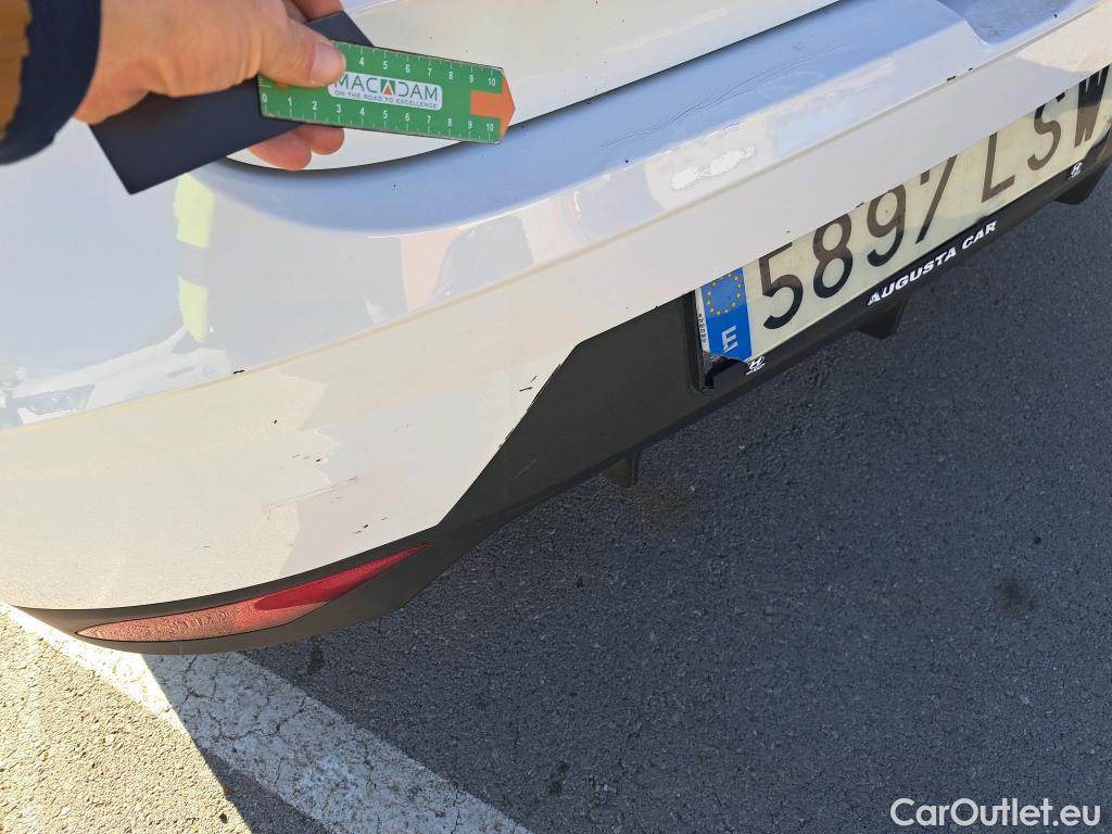  Hyundai  i20 HYUNDAI  / 2020 / 5P / berlina con portón 1.0 TGDI 74kW (100CV) 48V Essence #17