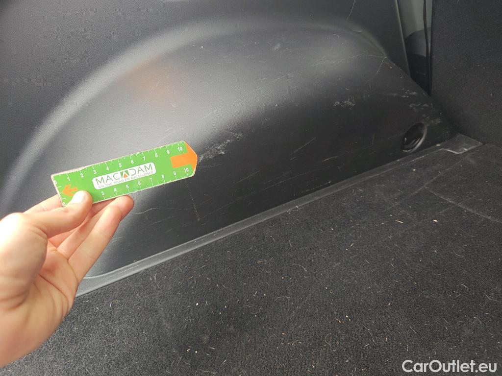  Hyundai   Ioniq HYUNDAI 5 / 2021 / 5P / todoterreno 58KWH Light RWD #22