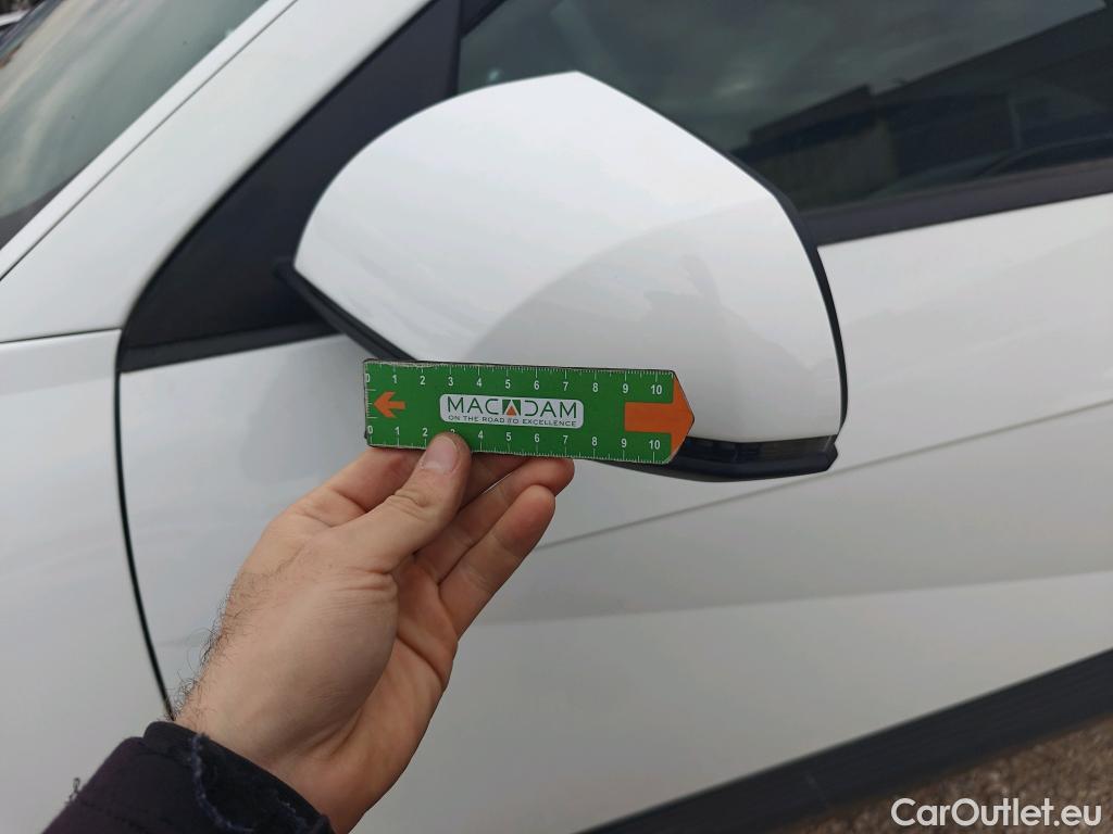  Hyundai   Ioniq HYUNDAI 5 / 2021 / 5P / todoterreno 58KWH Light RWD #37