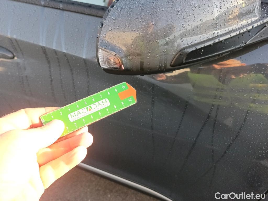  Hyundai  Konna HYUNDAI Kona / 2020 / 5P / todoterreno 1.6 GDI HEV Style Sky DCT #22