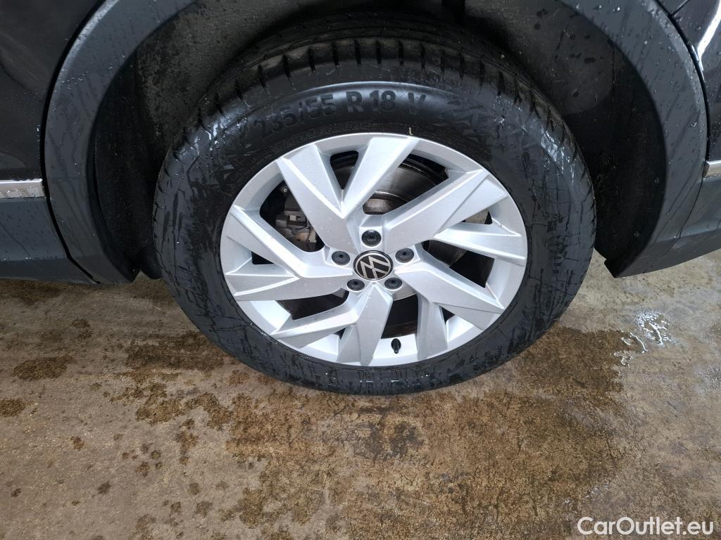  Volkswagen  Tiguan VOLKSWAGEN  / 2020 / 5P / SUV 1.4 eHybrid 245 DSG6 Elegance Exclusive #8