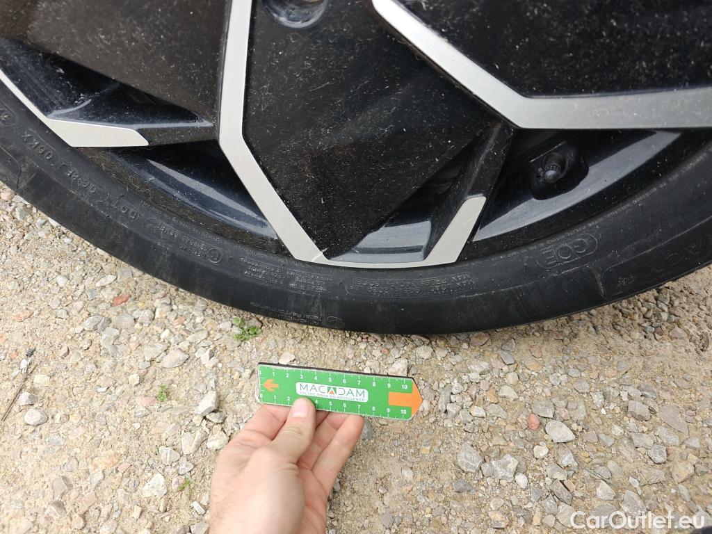  Hyundai   Ioniq HYUNDAI 5 / 2021 / 5P / todoterreno 58KWH Light RWD #6