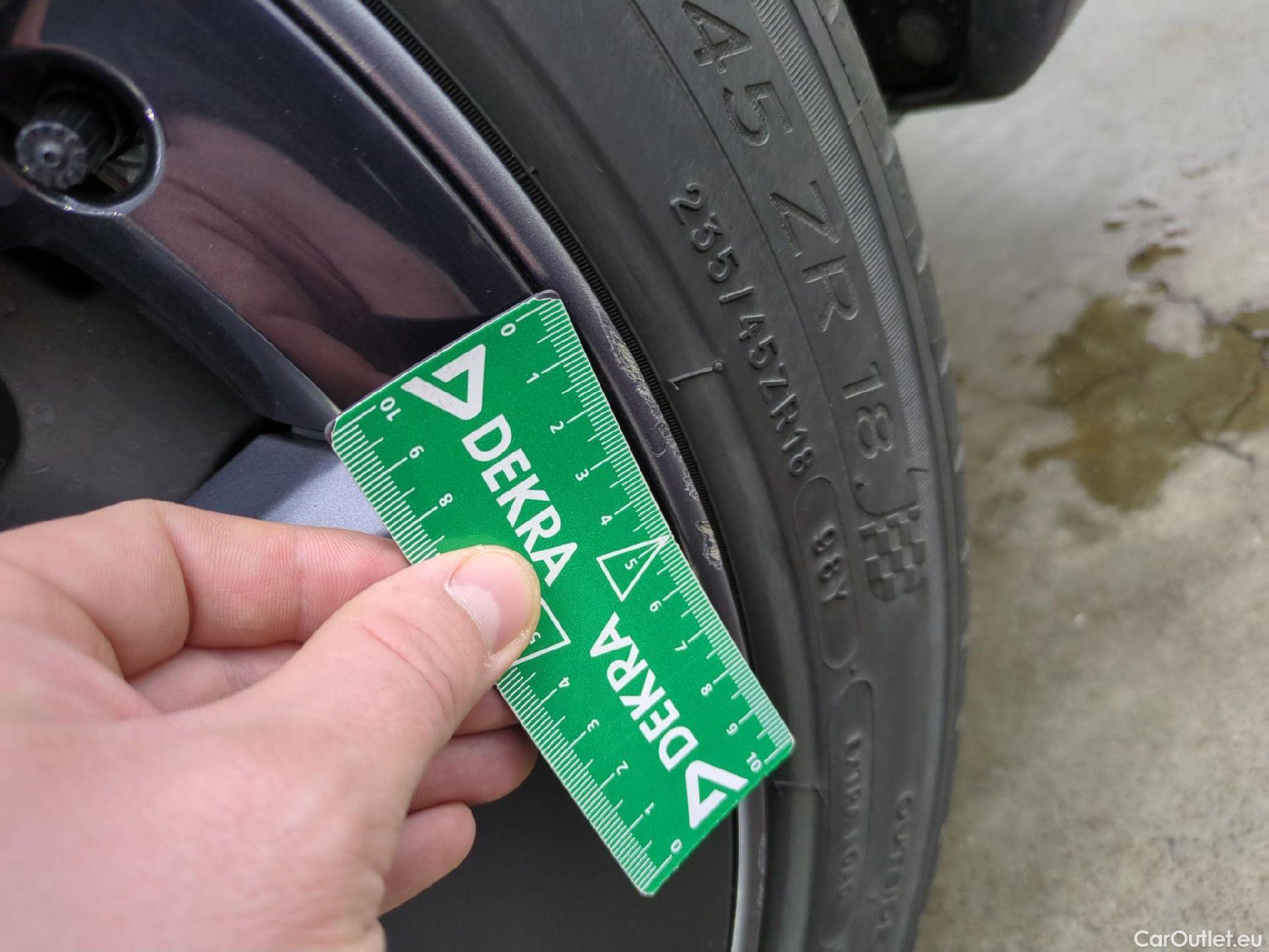  Tesla  Model 3 TESLA  / 2018 / 4P / Berline Grande Autonomie #24