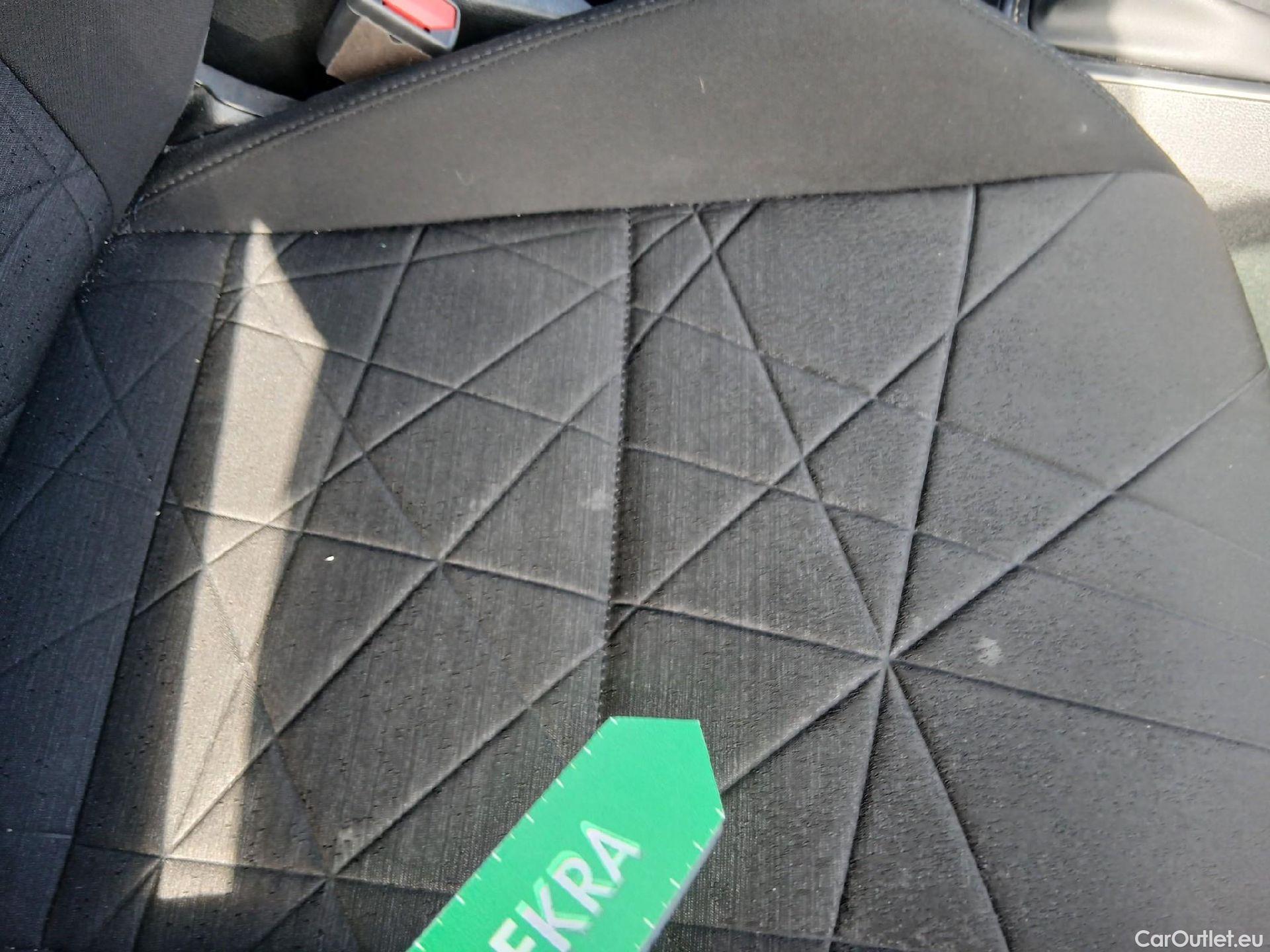  Hyundai  Bayon HYUNDAI  / 2021 / 5P / todoterreno 1.2 MPI Maxx #24