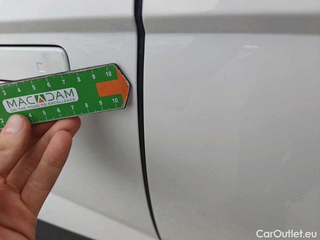  Hyundai   Ioniq HYUNDAI 5 / 2021 / 5P / todoterreno 58KWH Light RWD #40