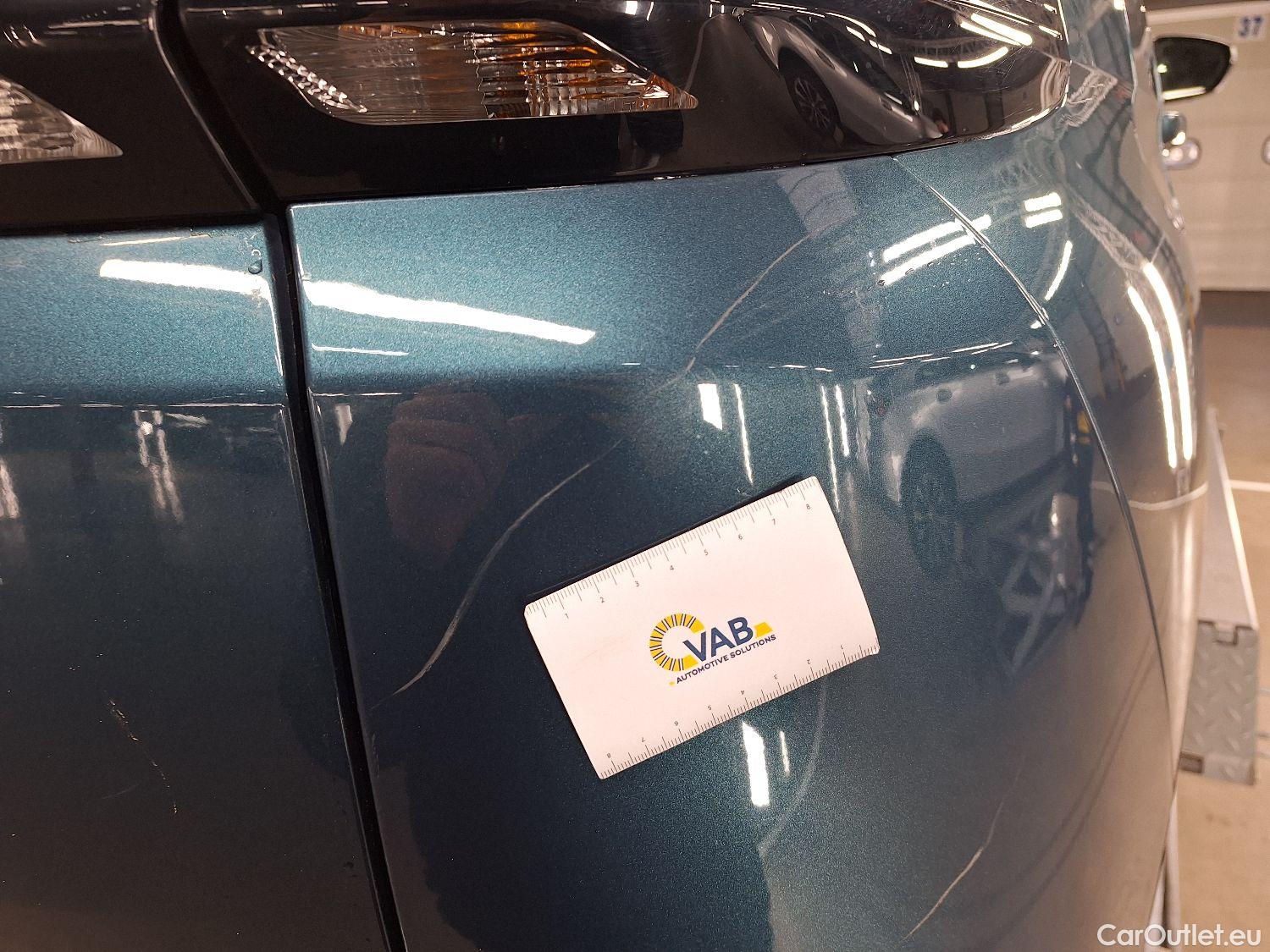  Peugeot  5008 Peugeot,  '16, Peugeot  1.5 BlueHDi 96kW S&S Allure 5d 7pl #36