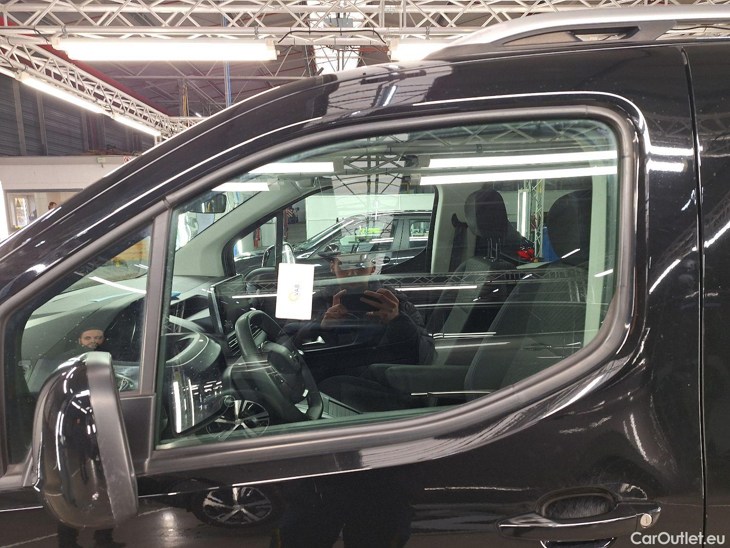  Peugeot  RIFTER Peugeot,  '18, Peugeot  1.5 BlueHDi 130 S/S Allure Long 5d 7pl #3