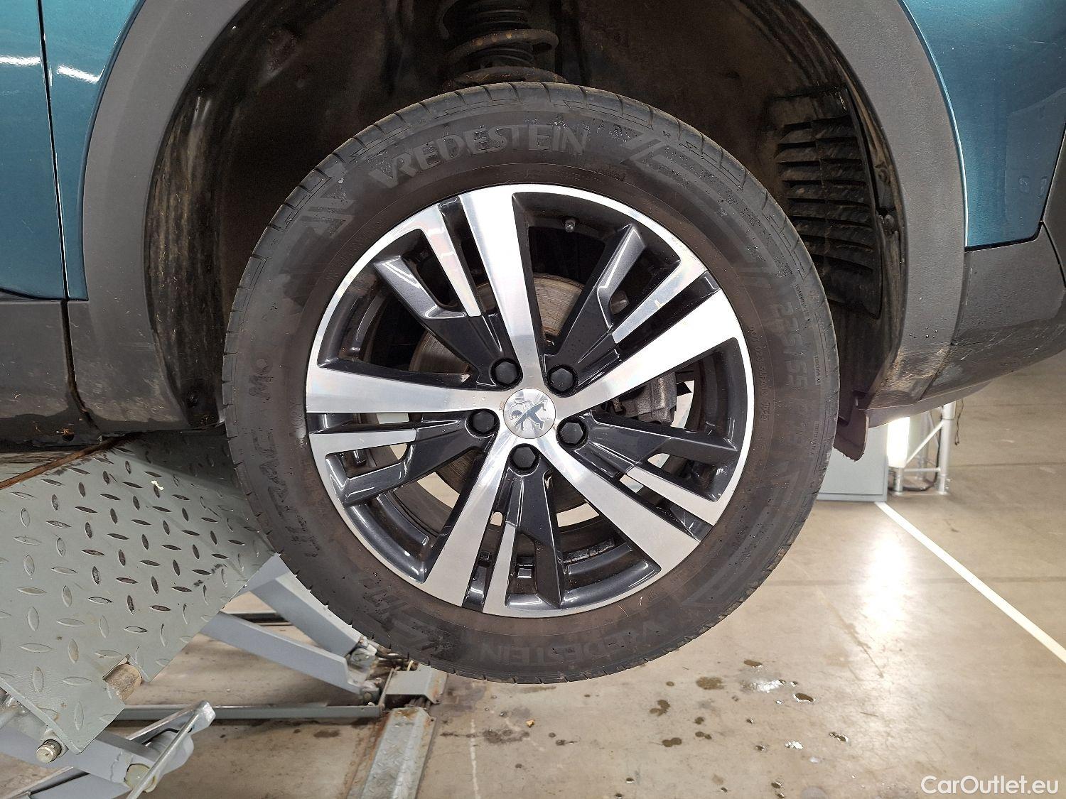  Peugeot  5008 Peugeot,  '16, Peugeot  1.5 BlueHDi 96kW S&S Allure 5d 7pl #16