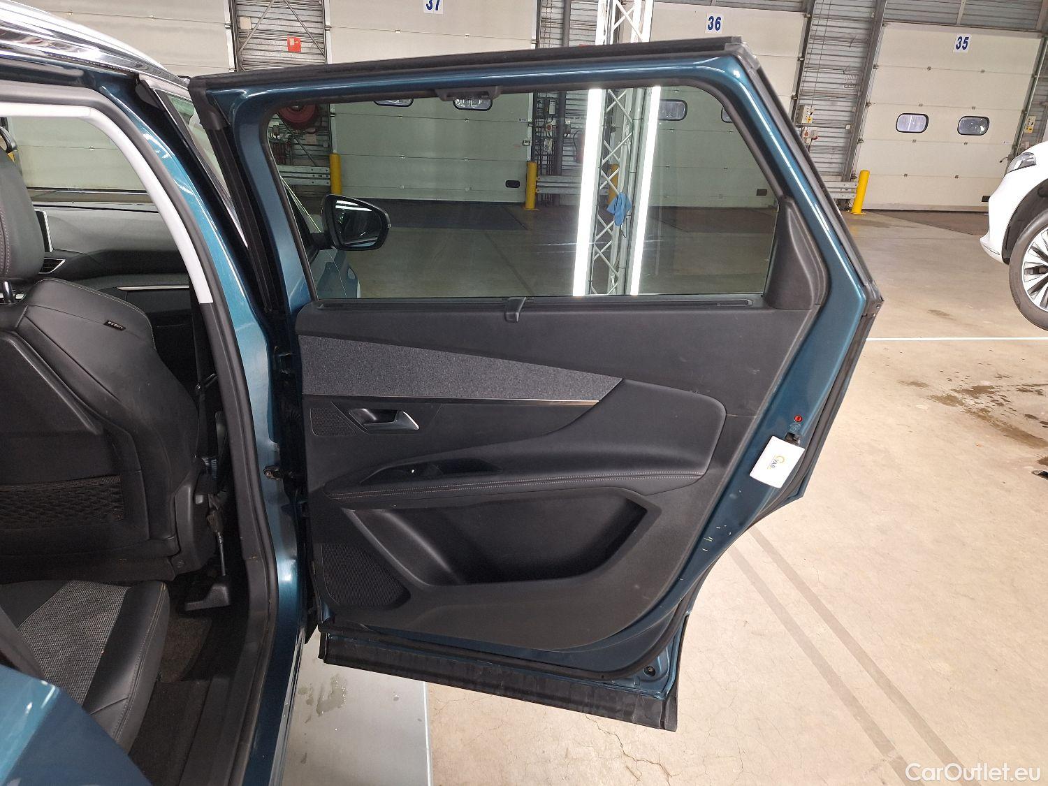  Peugeot  5008 Peugeot,  '16, Peugeot  1.5 BlueHDi 96kW S&S Allure 5d 7pl #45