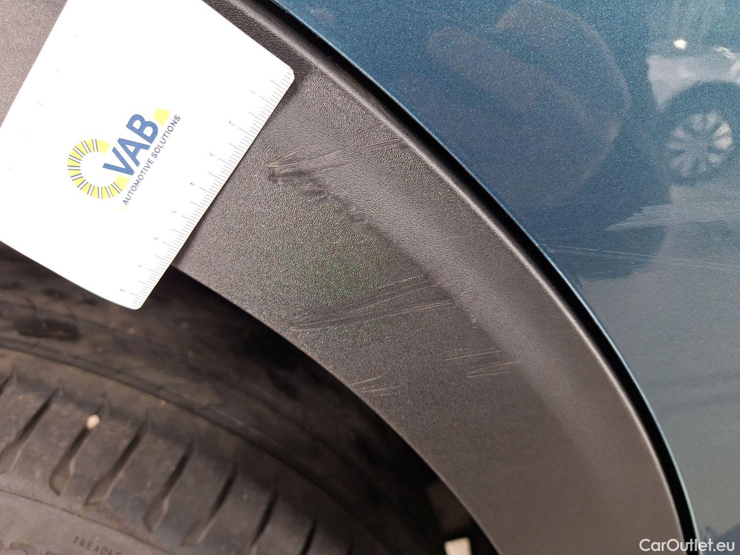  Peugeot  5008 Peugeot,  '16, Peugeot  1.5 BlueHDi 96kW S&S Allure 5d 7pl #31