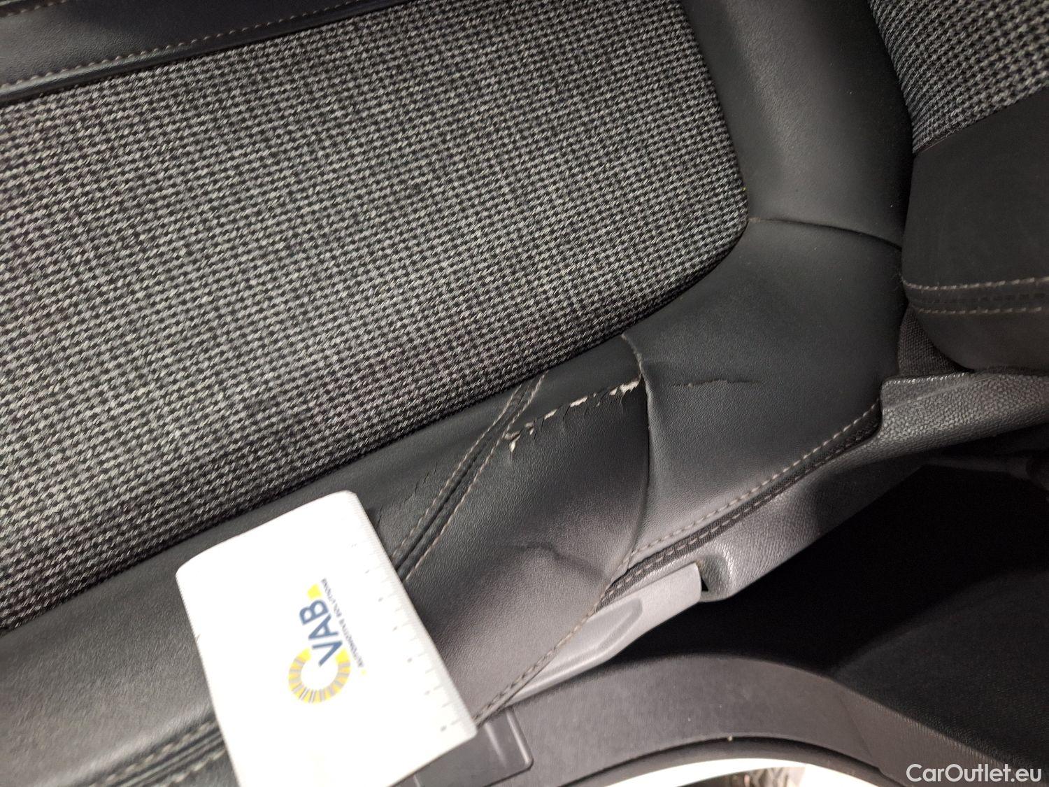  Peugeot  5008 Peugeot,  '16, Peugeot  1.5 BlueHDi 96kW S&S Allure 5d #2