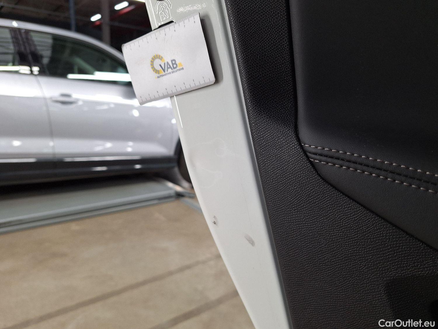  Peugeot  5008 Peugeot,  '16, Peugeot  1.5 BlueHDi 96kW S&S Allure 5d #24