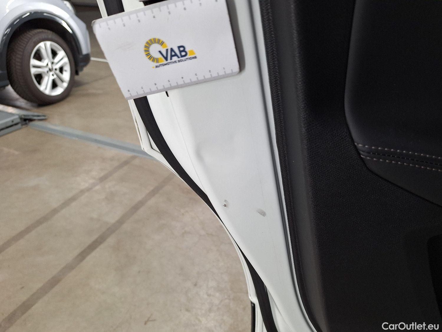  Peugeot  5008 Peugeot,  '16, Peugeot  1.5 BlueHDi 96kW S&S Allure 5d #25