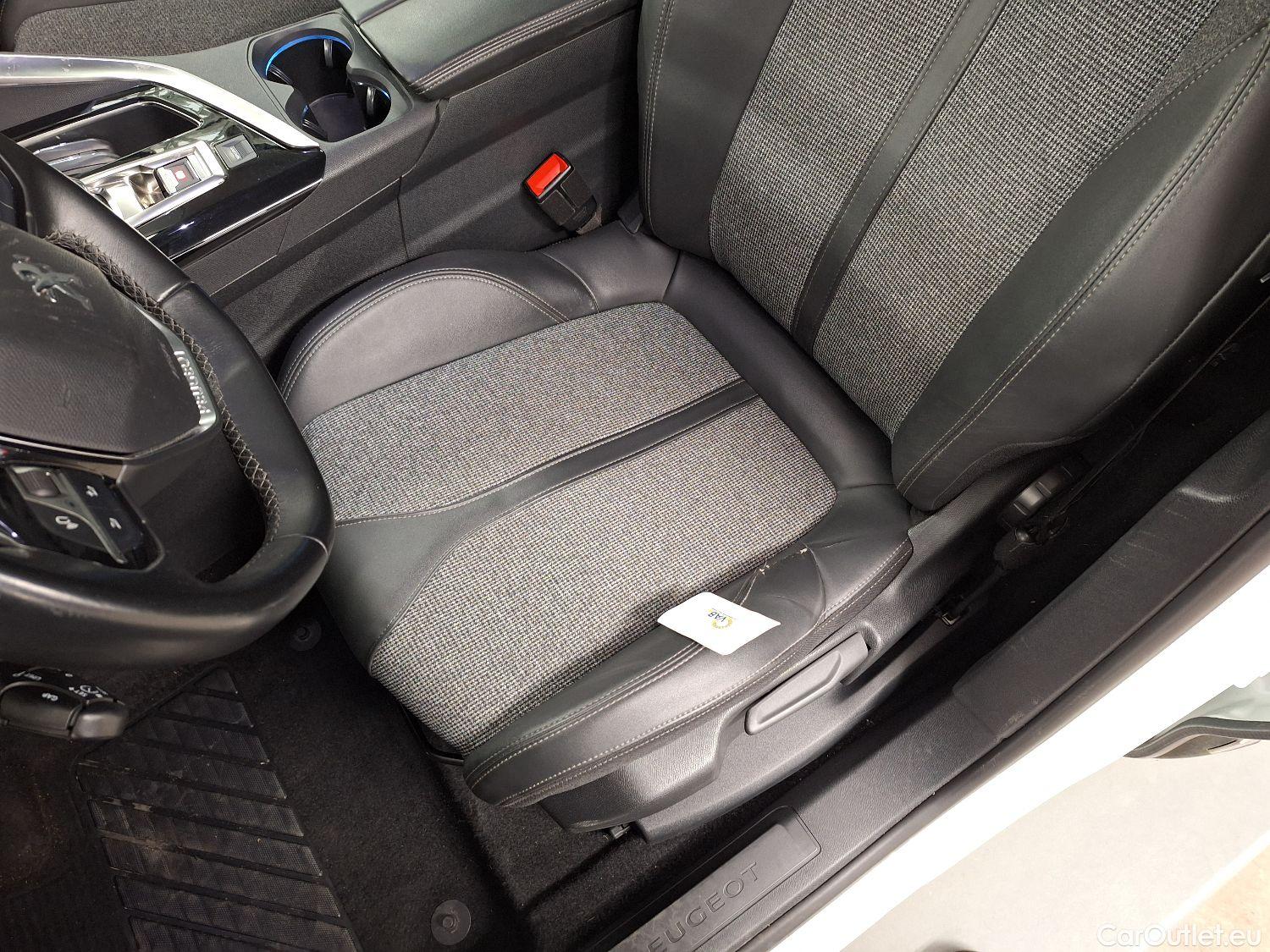  Peugeot  5008 Peugeot,  '16, Peugeot  1.5 BlueHDi 96kW S&S Allure 5d #1