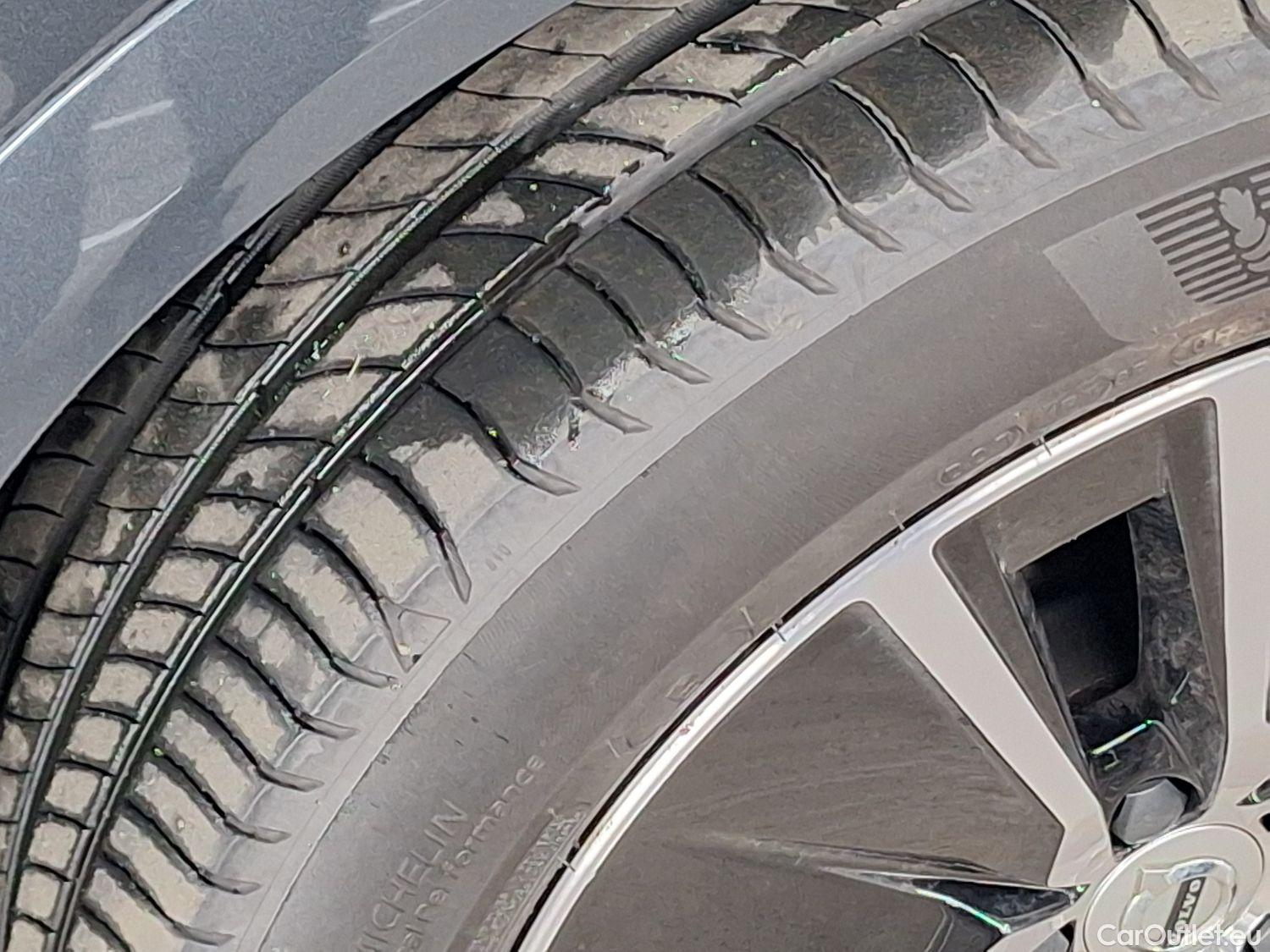  Volvo  XC90 Volvo,  FL'20 PHEV, Volvo  2.0 T8 4WD Geartr Inscription Expr. 7PL #39