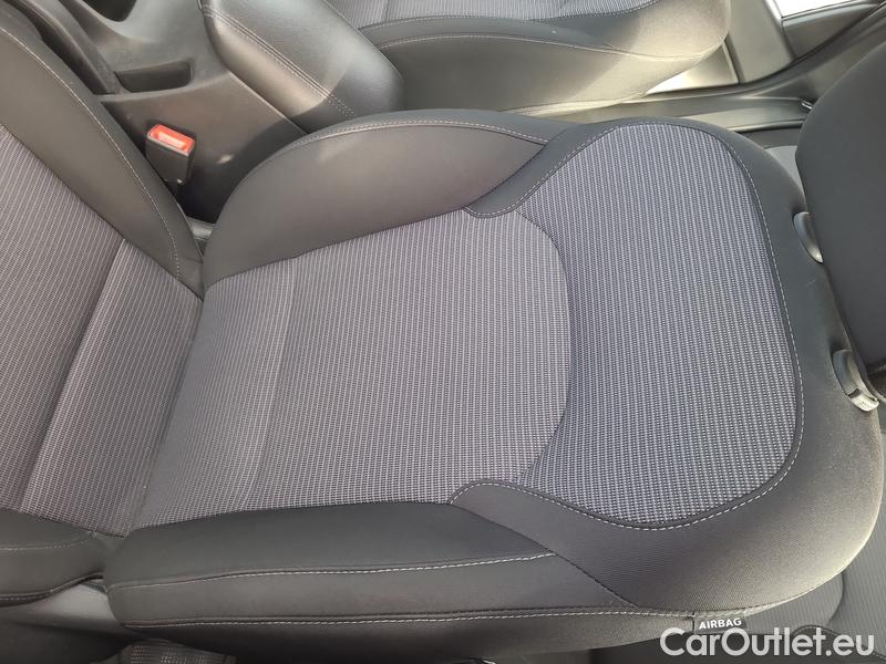  Hyundai  i30  (PD)(01.2017  ->)  kom.1.0TGDI Family Comf #9