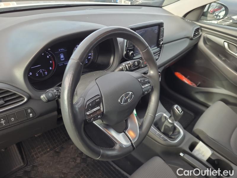  Hyundai  i30  (PD)(01.2017  ->)  kom.1.0TGDI Family Comf #7