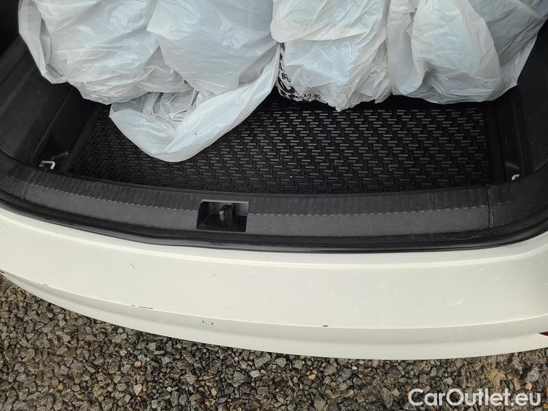  Skoda  Fabia  Combi (2015)  Com.1.0TSI 70 Style #16