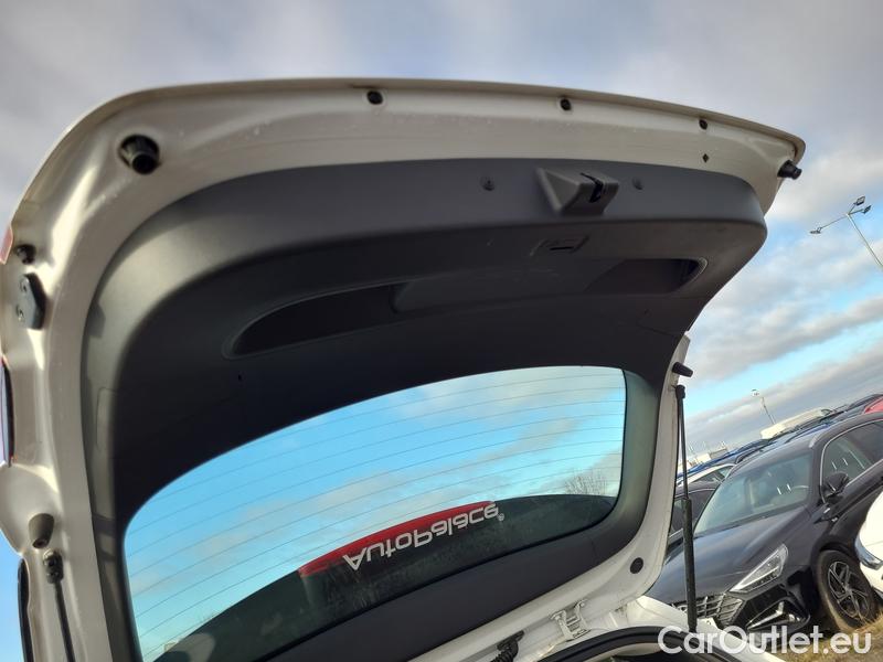  Hyundai  i30  (PD)(01.2017  ->)  kom.1.0TGDI Family Comf #11