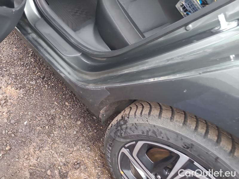  Hyundai  i30  Fastback (2018 ->)  FB 1.5TGDI 118 Smart AT #16