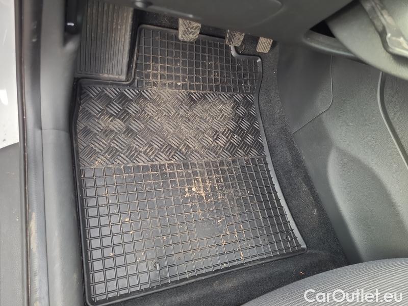  Hyundai  i30  (PD)(01.2017  ->)  kom.1.0TGDI Family Comf #6