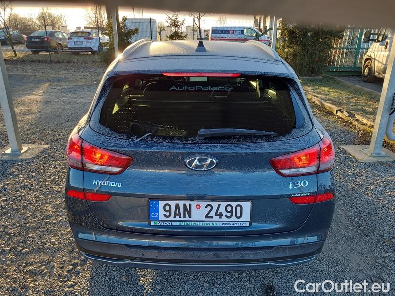  Hyundai  i30  (PD)(01.2017  ->)  kom.1.5TGDI FamilySmart AT #12