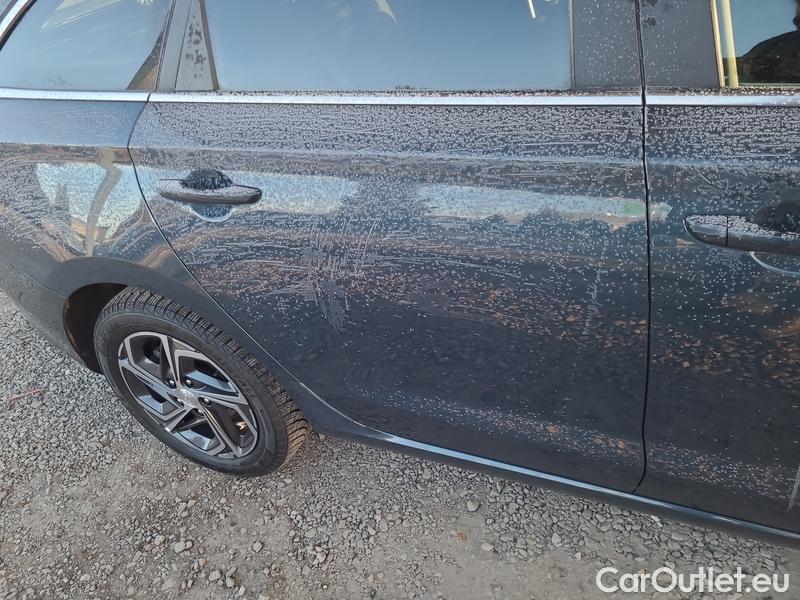  Hyundai  i30  (PD)(01.2017  ->)  kom.1.5TGDI FamilySmart AT #16