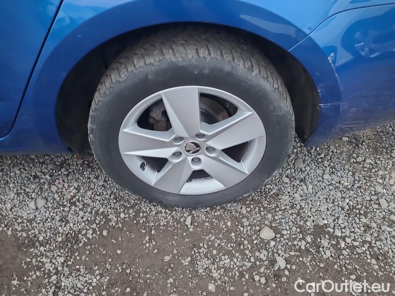 Skoda  Octavia  Combi  (5E5)(03.2017->)  Com 1.6TDI 85 Ambition #9